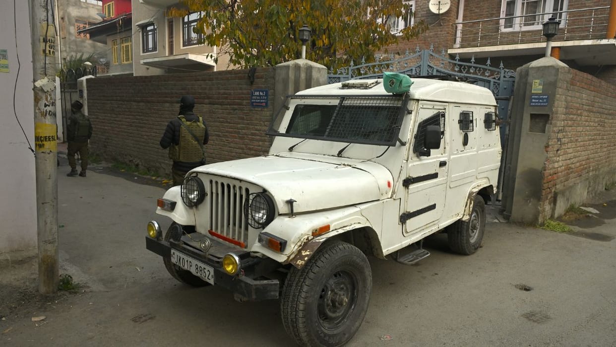 CIK raids Kashmir; doctor and his wife detained