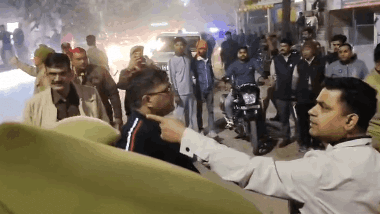 Uproar in Bareilly after an attempt to abduct a girl from another community