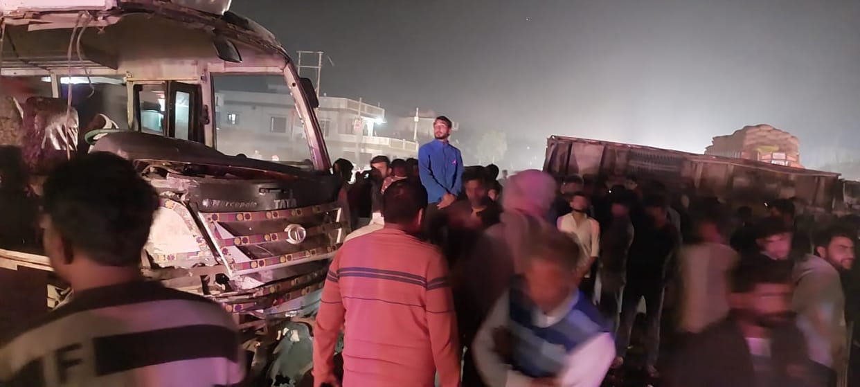 Uncontrolled truck hits mini bus one dead 30 injured