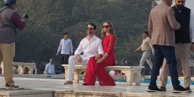 Donald Trump Jr. Visits Taj Mahal with Family Spends 45 Minutes Touring and Photo Shooting