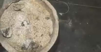 Kanpur Tragic accident in Panki Industrial Area four youths died while sleeping in room with bonfire burning