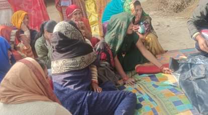 Kannauj young man committed suicide by hanging himself he was addicted to alcohol had a dispute with his wife