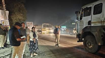 Kanpur Joint drive against overloading 10 vehicles seized challan action against 50 vehicles