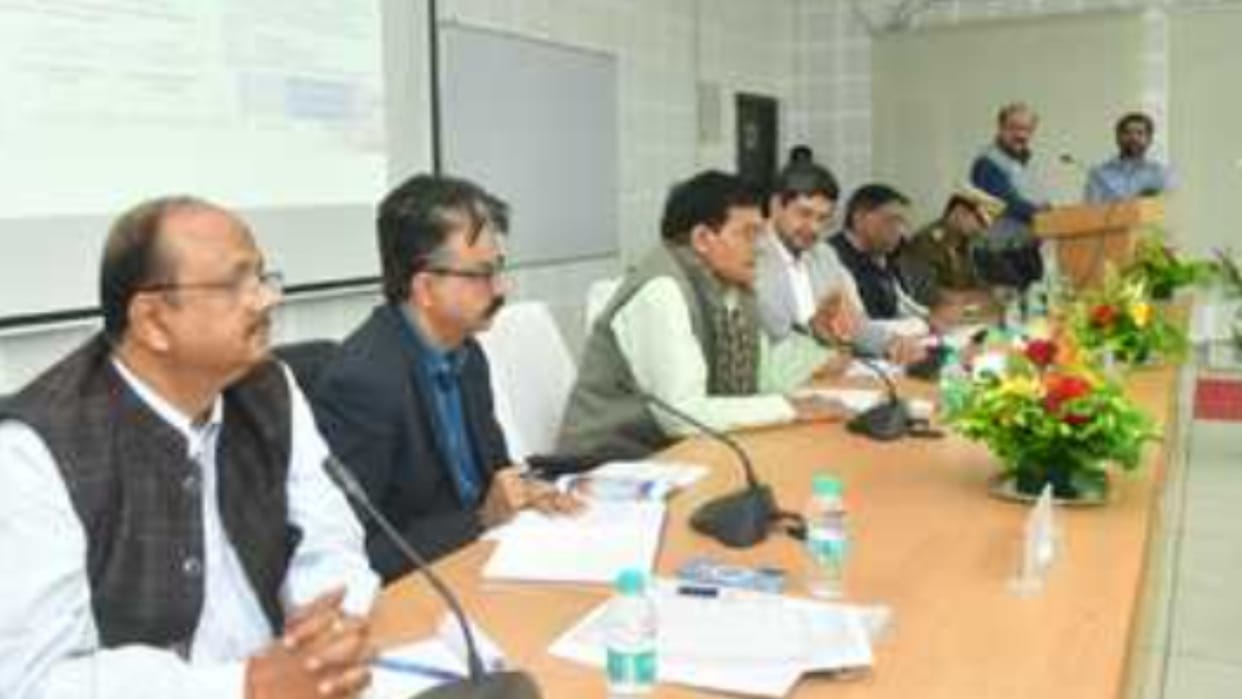 Energy Minister AK Sharma in Kashi to know reality of power supply in varanasi