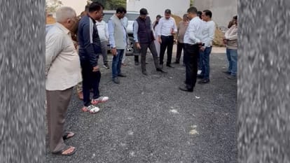 Lucknow: Divisional Commissioner's blow uprooted road worth Rs 30 lakh, contractor blacklisted, case filed