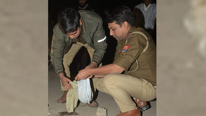 Kanpur: Internet cable entangled in scooter, 10th-grade student falls off road, death
