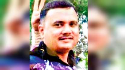 UP Police Head Constable Vibhor dies in mysterious fire in Meerut after calling wife about quilt catching fire