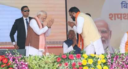 PM Modi Greetings to Bihar New NDA Govt calls CM Nitish Kumar experienced administrator