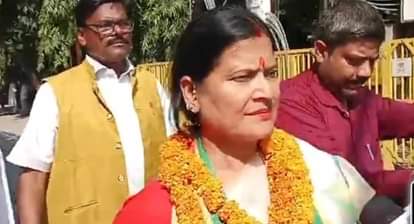 Aurai's first-time MLA Rama Nishad takes oath, now discussions about ministerial post intensify