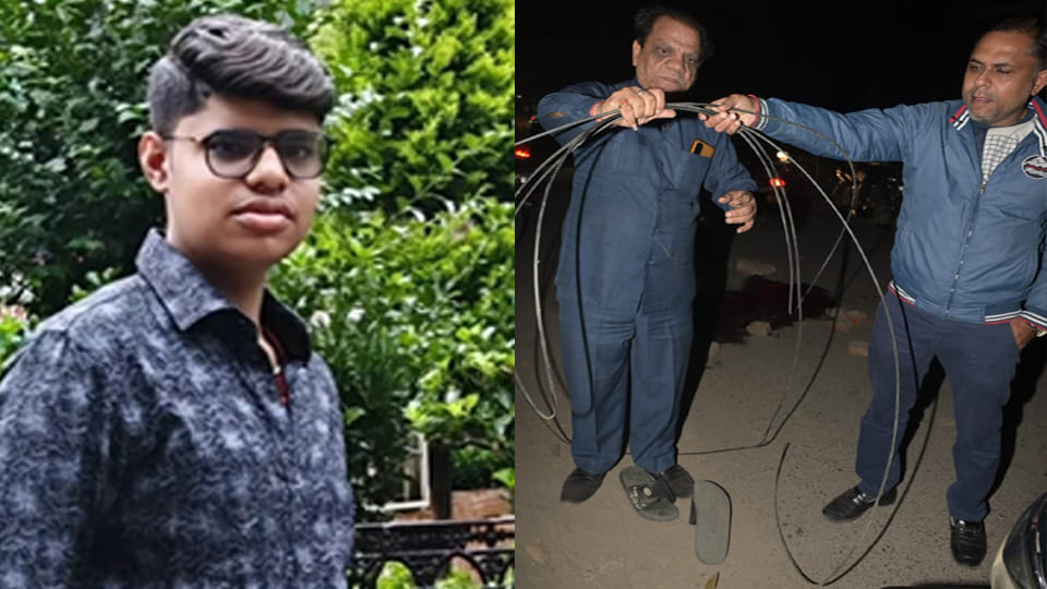 Kanpur: Internet cable entangled in scooter, 10th-grade student falls off road, death