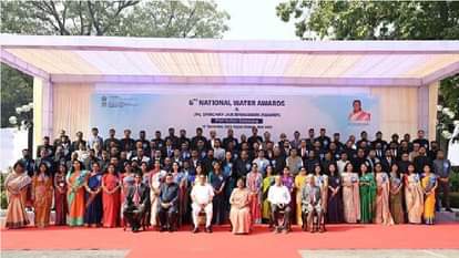 Dhamtari received award for its excellent work in field of water conservation