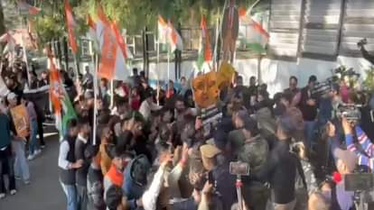 Youth Congress rallies from Rajiv Bhawan to Raj Bhavan on vote theft issue, scuffles with police