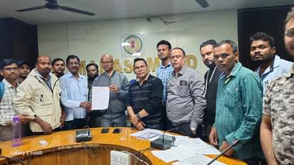 Mahasamund: Strike of employees of District Cooperative Society Employees Union and Operator Union ends