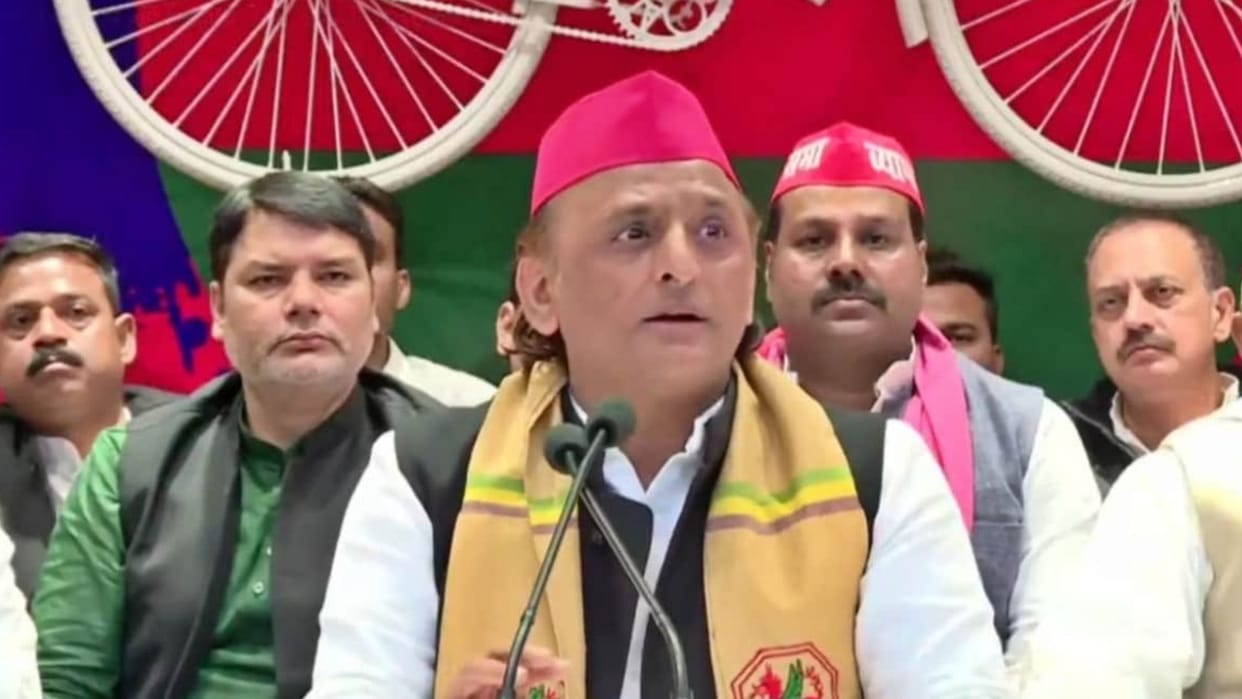 Akhilesh Yadav targeted BJP over Dal Mandi widening action of Varanasi