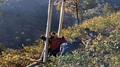 Electricity lines are being laid in Borbalda village the last village of Bageshwar