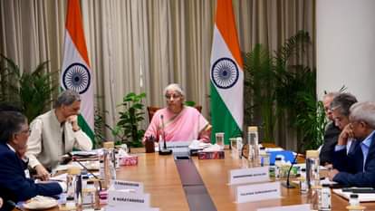 Budget 202: FM Nirmala Sitharaman Chairs Pre-Budget Meeting with Infrastructure and Energy Experts
