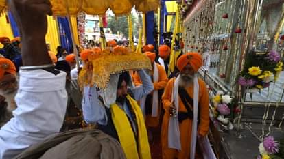 grand Nagar Kirtan from Gurudwara in Sector 22 chandigarh