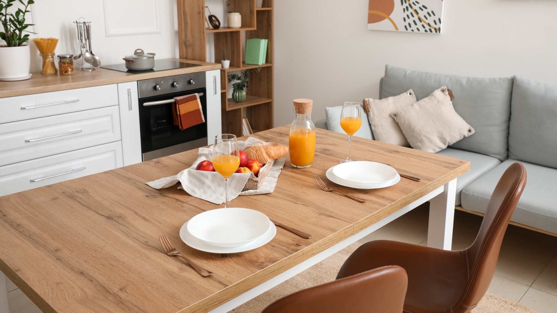 Vastu tips for dining table direction dining table Ke Liye Vastu Niyam