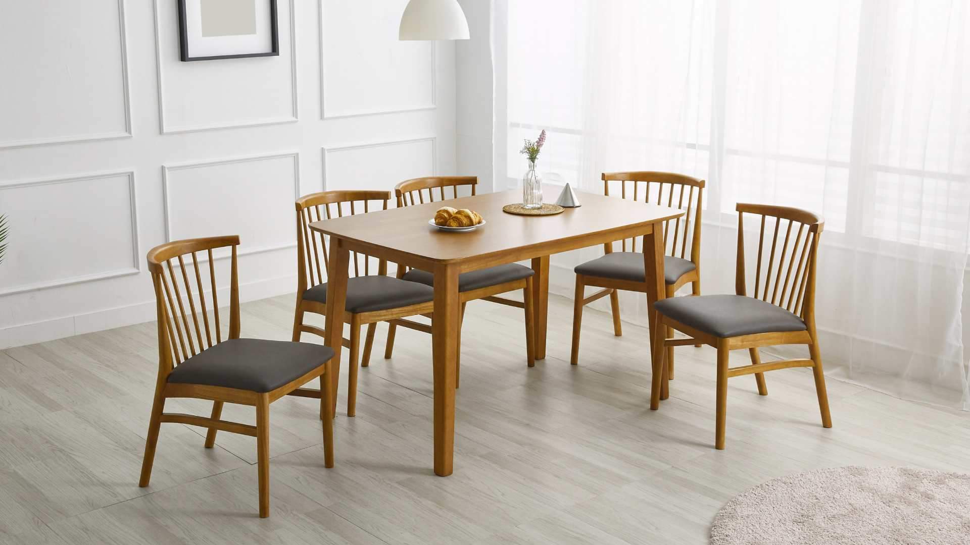 Vastu tips for dining table direction dining table Ke Liye Vastu Niyam