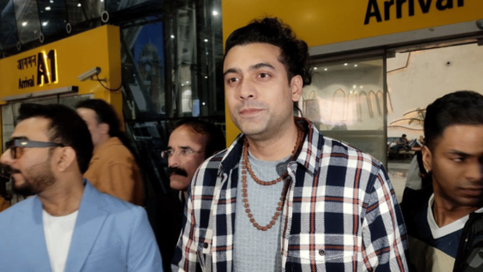 Indore News Singer Jubin Nautiyal Attends Mahakal Bhasma Aarti India Tour