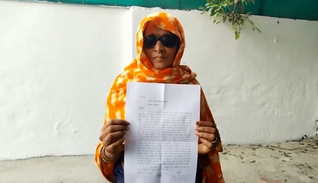 Fatehpur Elderly woman assaulted over road dispute police station accused of negligence plea for justice to SP