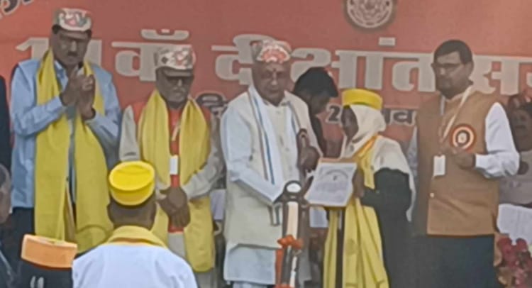 Bihar: राज्यपाल ने LNMU के 11वें दीक्षांत समारोह में लिया हिस्सा, 121 छात्रों को गोल्ड मेडल से किया सम्मानित