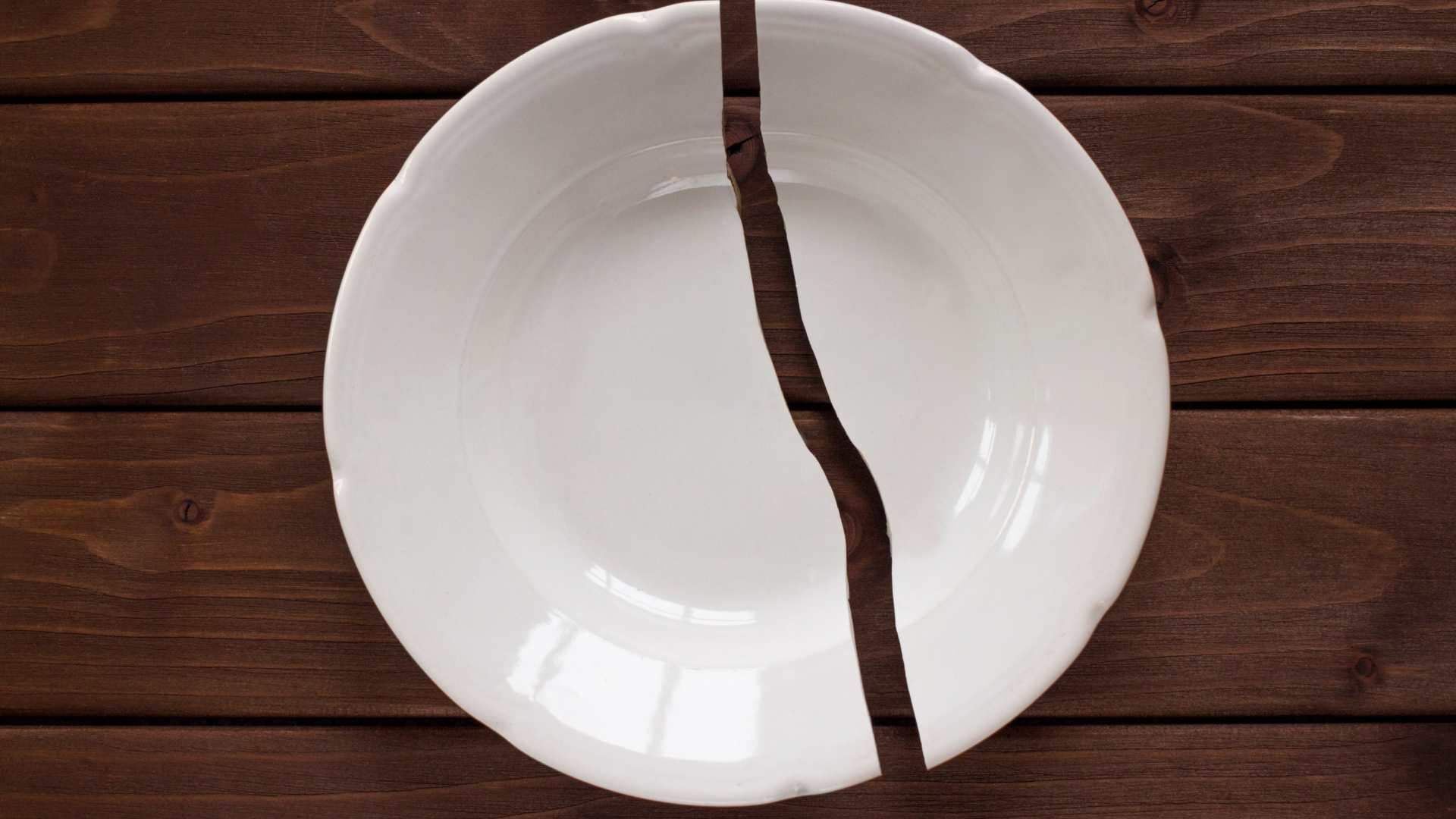 Vastu tips for kitchen these kitchen items can cause financial loss rasoi ke liye vastu shastra