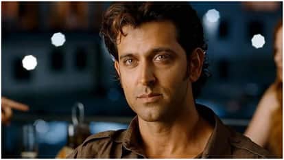 Hrithik roshan get satire on his film war 2 video viral on social media