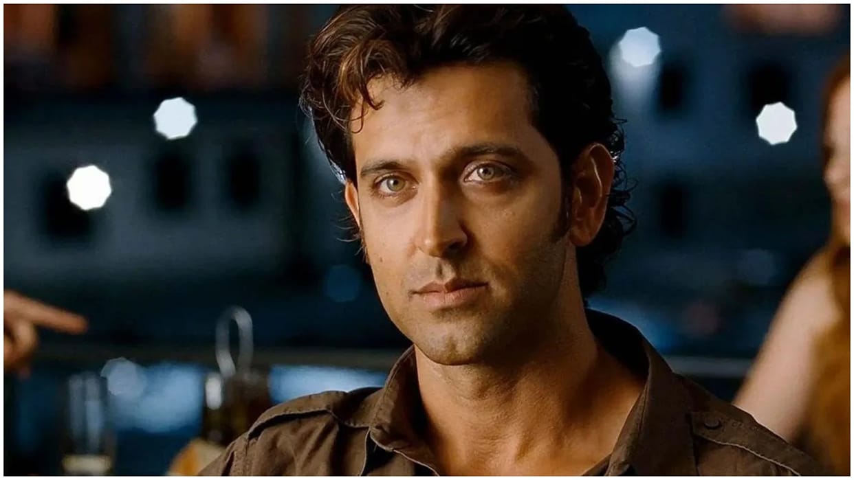 Hrithik roshan get satire on his film war 2 video viral on social media