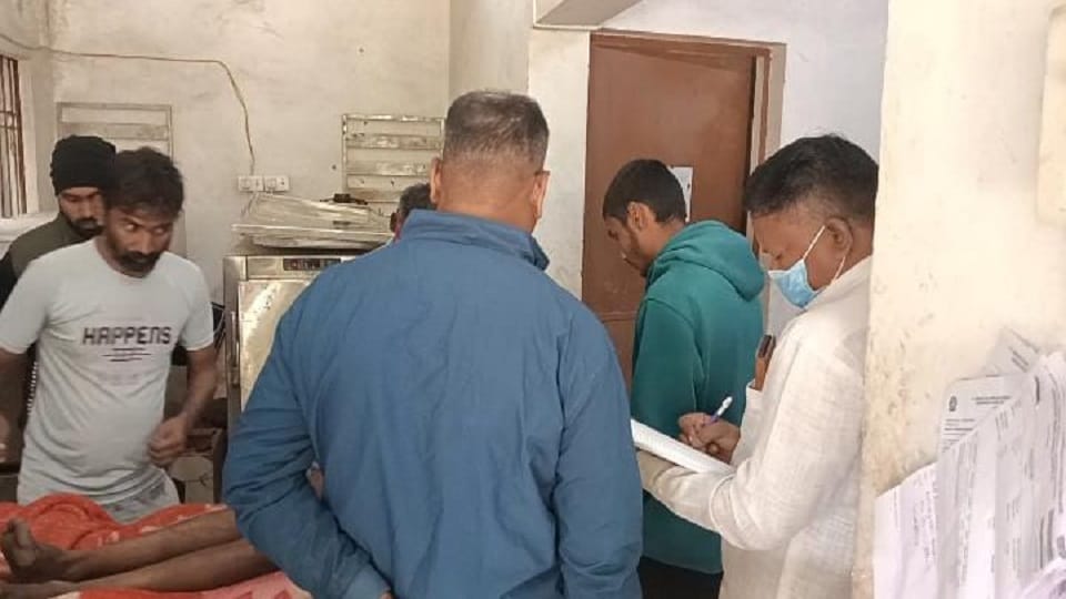 सड़क हादसे में शख्स की मौत
