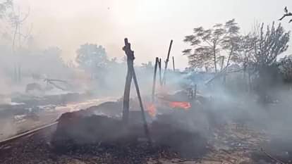 Fire breaks out in the huts of migrant labourers in Lalsingi, watch video