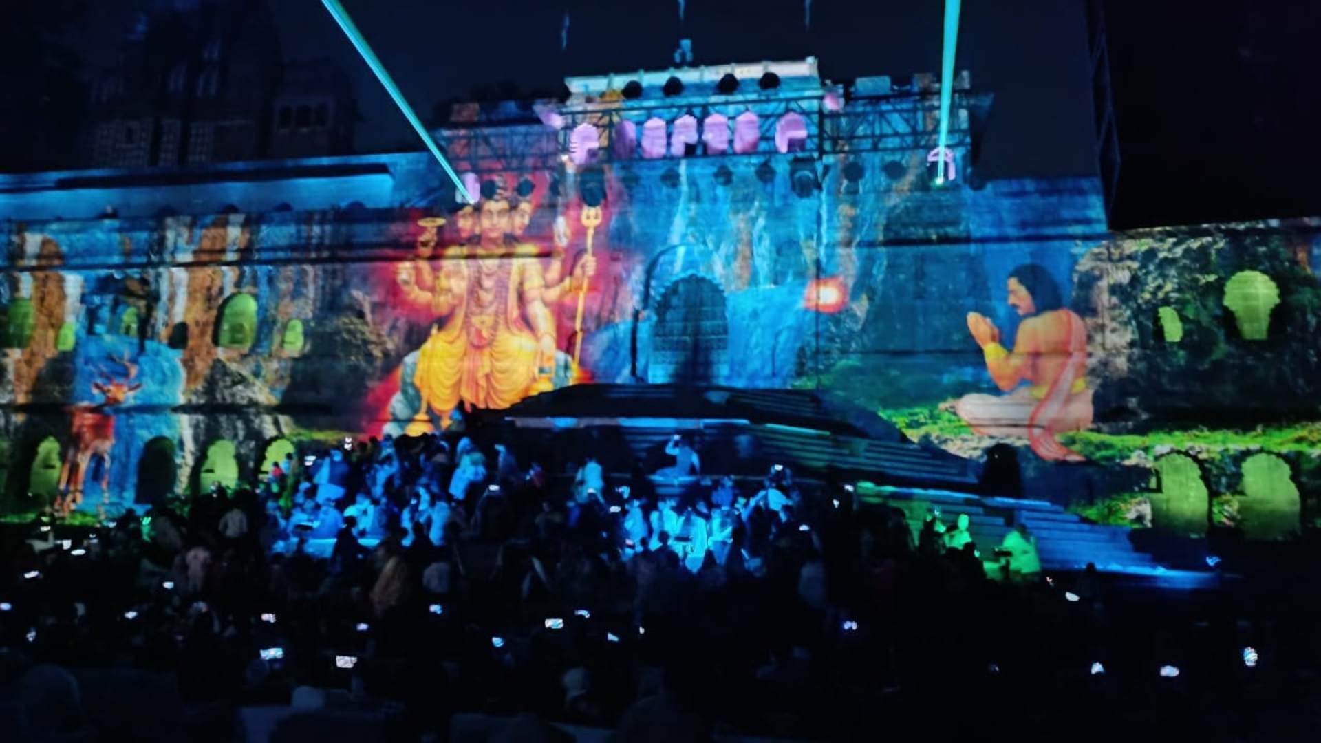 Maheshwar News: Nimar festival begins, Lakha Singh's bhajan evening enthrals the audience