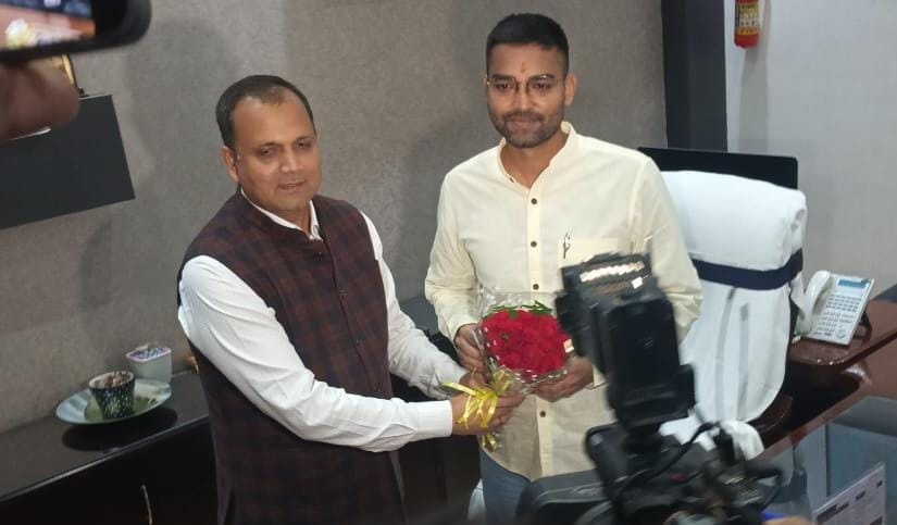 Bihar: Upendra Kushwaha's son Deepak Prakash takes charge of the Panchayati Raj Department. RML