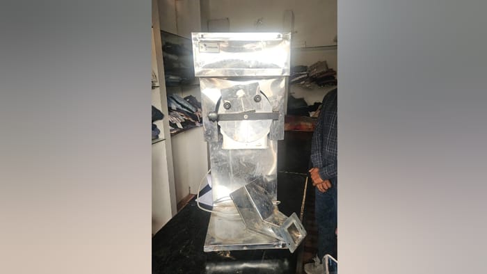 Delhi Blast Pakistani Jaish handler sent over 40 videos to Dr Umar and Muzamil to teach them how to make bombs