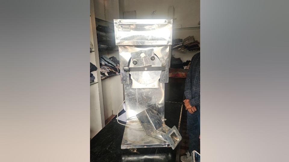 Delhi Blast Pakistani Jaish handler sent over 40 videos to Dr Umar and Muzamil to teach them how to make bombs