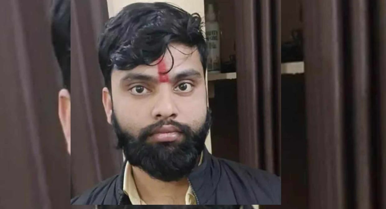 begusarai police encounter in sahebpur kamal shivdatt rai injured weapons recovered