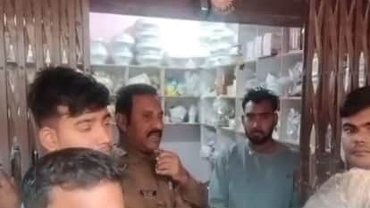 मौके पर पहुंची पुलिस