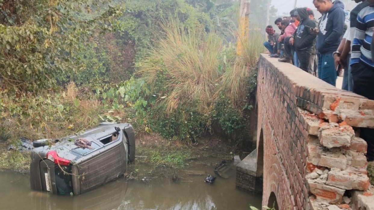 young man died in car accident in Mau