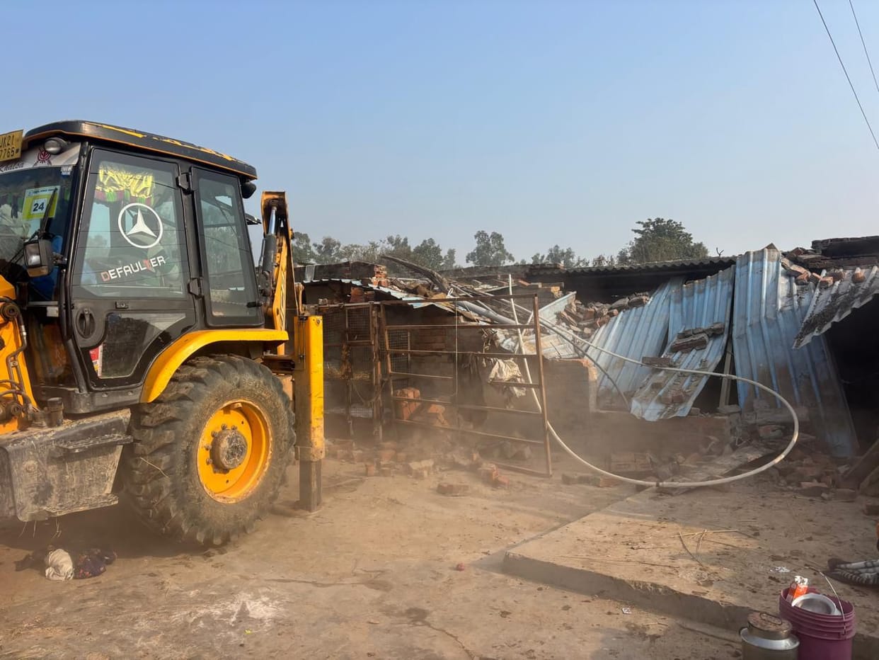 20 illegally occupied houses demolished after sealing the borders