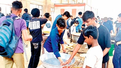 Chaos at MP Sports Festival: Players Left Hungry as Worms Found in Rice