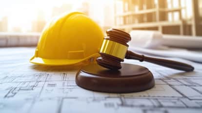 MP News: Today's Bharat Bandh impacts MP, affecting bank, insurance, and BSNL services; markets and schools to