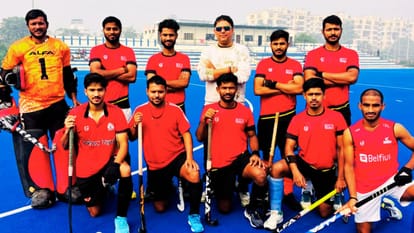 Sports News Super heavyweight bout Rishabh hook knocks out Arpit athletes show their strength