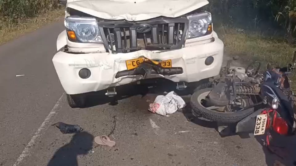 Horrific road accident near district headquarters four injured two in critical condition in  Sukma