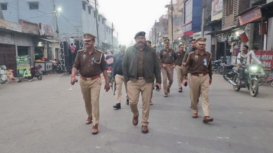 wife murder her husband with her lover claiming he suicide husband obstacle to their love affair In Sambhal