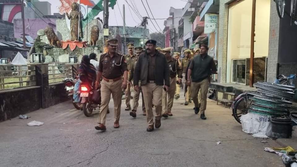 wife murder her husband with her lover claiming he suicide husband obstacle to their love affair In Sambhal