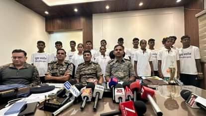 Red Terror suffers another major setback 15 Naxalites carrying a bounty of Rs 48 lakh surrender in Sukma