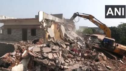 Drive begins to clear encroachments on govt land around Ahmedabad's Isanpur lake