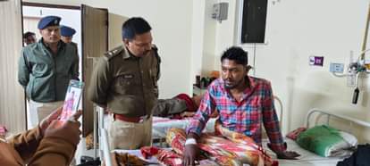 Bihar: Liquor mafia fires at bike rider youth seriously injured news in hindi