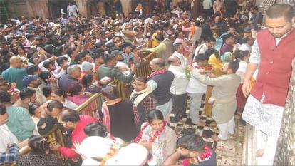 VIP Zone Expanded at Banke Bihari Temple Common Devotees Struggle in Heavy Crowd
