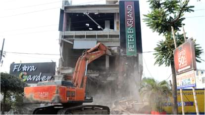 Illegal showroom built on legal land BDA demolishes it in Bareilly